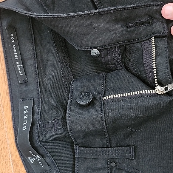 GUESS low rise Power Skinny Black Jeans - Picture 3 of 5